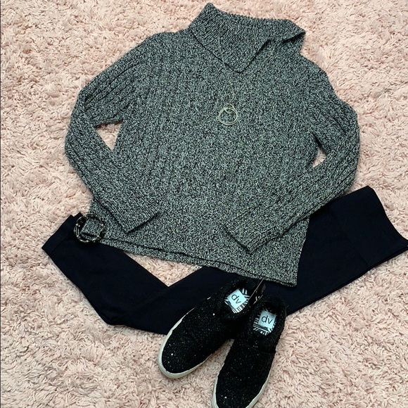 Liz Claiborne Sweaters - Liz Claiborne Lizsport Sweater Size XL Black/White